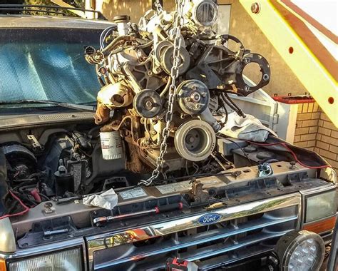 Rebuilding And Improving A Ford 4.0 Engine 